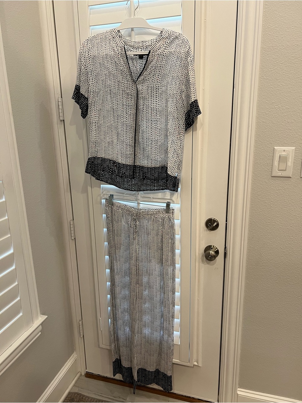 Donna Karan White Polka Dot Sleepwear Top with Black and Pink Dots
